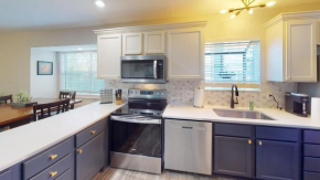Beautiful Condo, Steps From Table Rock Lake & Sdc